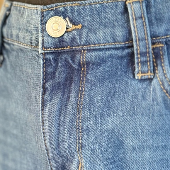 Hudson Jeans "Natalie" Mid Rise Boyfriend Jeans: Size 27 - Picture 9 of 12